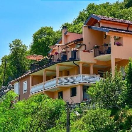 Lakeview Apartments Andela Virpazar Bagian luar foto